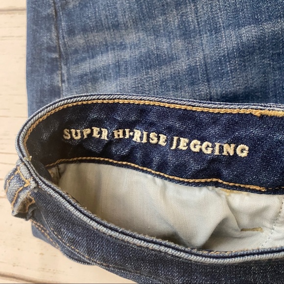 American Eagle Dark Wash Super Hi Rise Jeggings - Picture 7 of 11